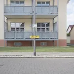 Larooms - Cs01 - 3 Zimmer, 7 Betten, 2 Baeder, 2 Parkplaetze, Balkon & Aufzug *