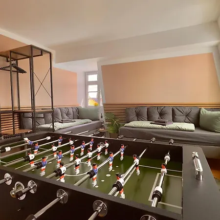 Larooms - Cs01 - 3 Zimmer, 7 Betten, 2 Baeder, 2 Parkplaetze, Balkon & Aufzug *