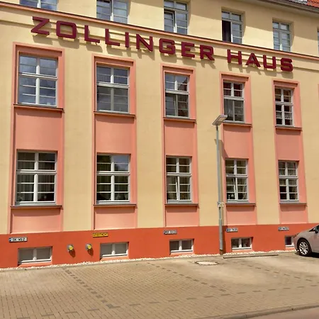 Larooms - Cs01 - 3 Zimmer, 7 Betten, 2 Baeder, 2 Parkplaetze, Balkon & Aufzug アパート *