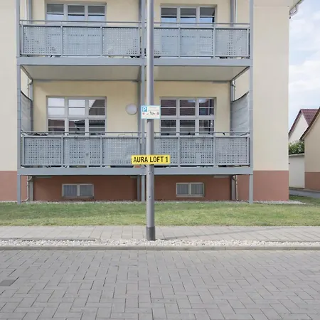 Larooms - Cs01 - 3 Zimmer, 7 Betten, 2 Baeder, 2 Parkplaetze, Balkon & Aufzug *