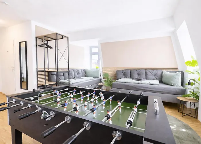 Larooms - Cs01 - 3 Zimmer, 7 Betten, 2 Baeder, 2 Parkplaetze, Balkon & Aufzug Apartmán Merseburg