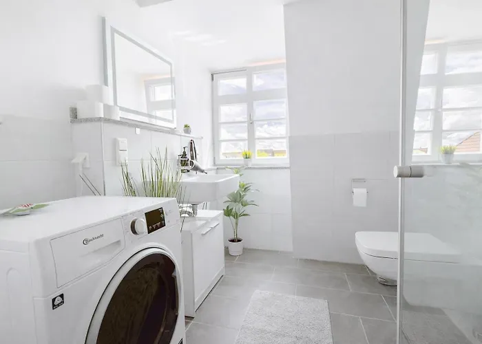 Larooms - Cs01 - 3 Zimmer, 7 Betten, 2 Baeder, 2 Parkplaetze, Balkon & Aufzug Lägenhet *